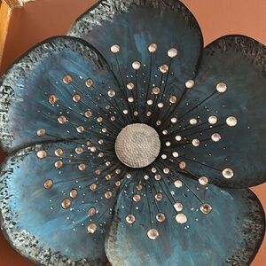 Flower metal wall decor